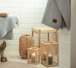 Fanni K Tyyni Lyhty 13,5x13,5x21 Cm Luonnonväri -Emibig Store Fanni k lyhty luonnonvari 1