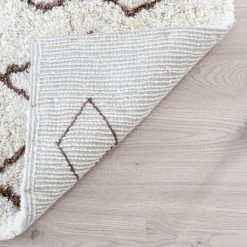 Veke Kaamos Villamatto 160x230 Cm Luonnonvalkoinen/ruskea -Emibig Store Kaamos villamatto miljoossa web pete 6