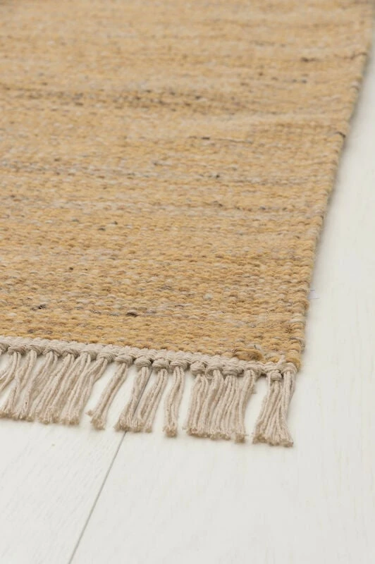 Fanni K Naava Matto 200x290 Cm Voinkeltainen 4 Fanni K Naava Matto 200x290 Cm Voinkeltainen - Image 2