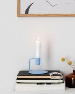 Hübsch Curve Kynttilänjalka Ø9xh7 Cm Sininen -Emibig Store hubsch curve kynttilanjalka web 4