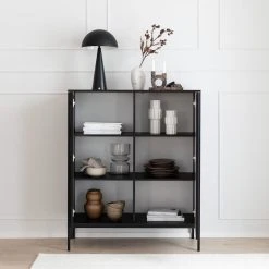 Affari Betty Vaasi L Kirkas -Emibig Store latte kaappi 104x39x125 cm musta web 27