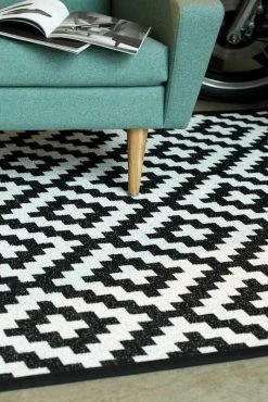 Narma Viki Kaksipuolinen Puuvillamatto Musta 200x300 Cm -Emibig Store s sw2 viki black int detail side1